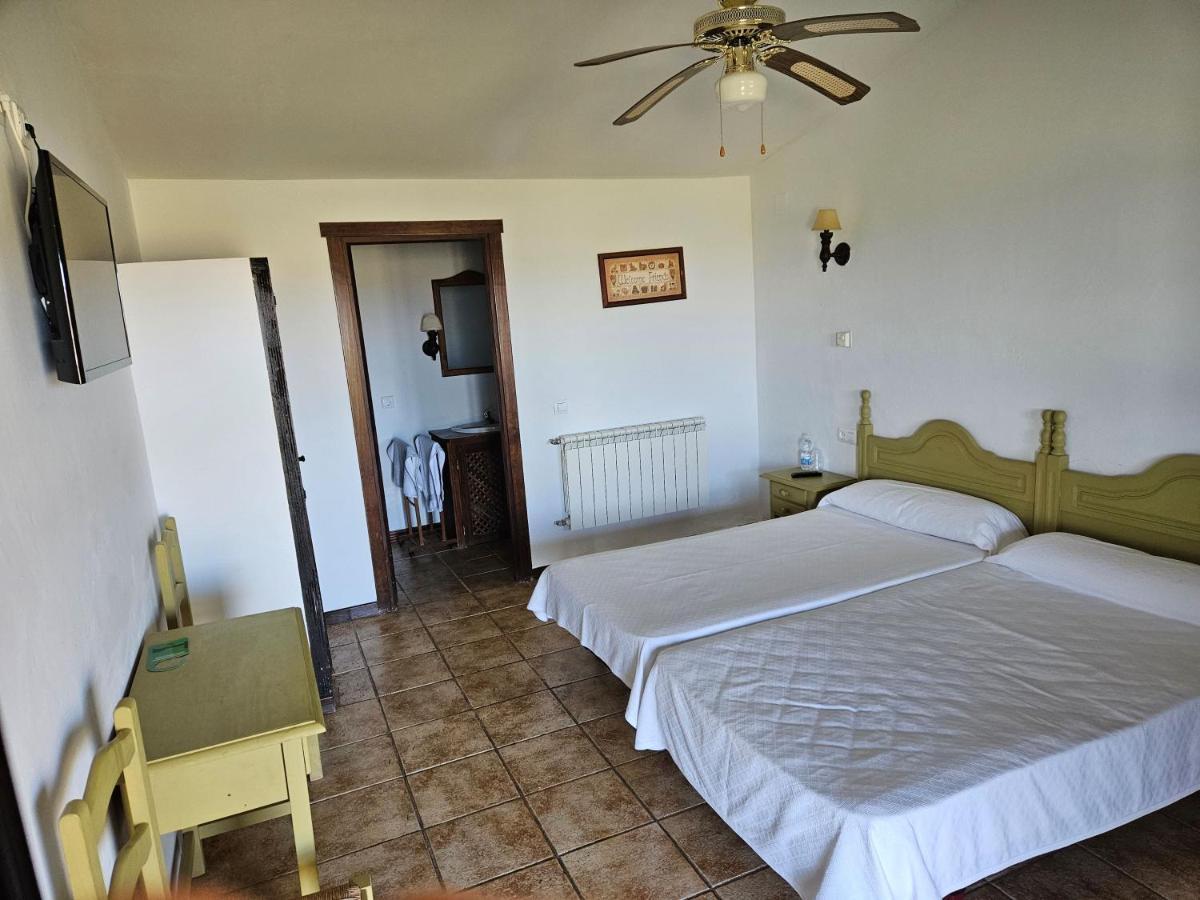 Hotel Rural Portilla De Monfraguee Toril  Екстериор снимка