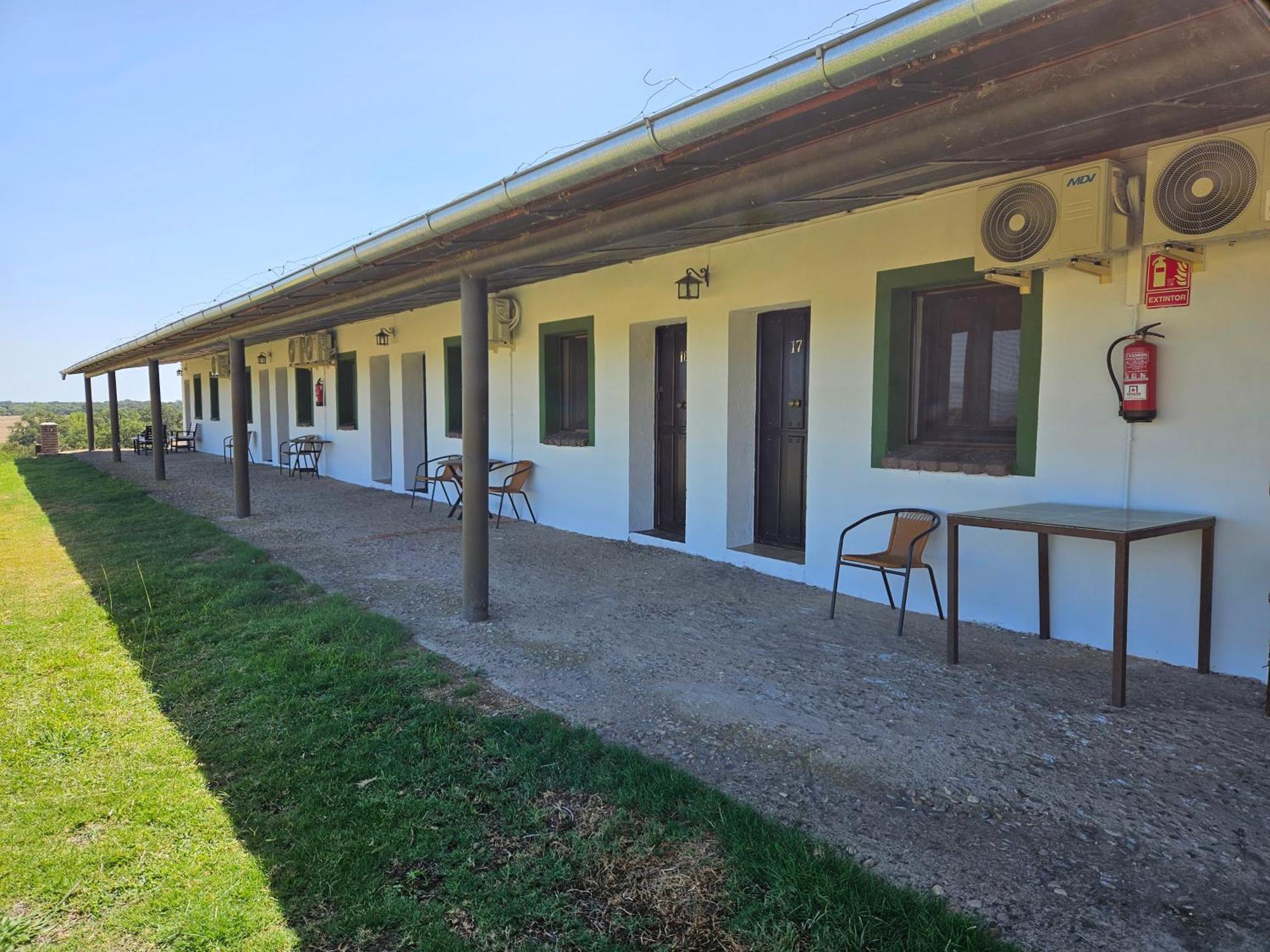 Hotel Rural Portilla De Monfraguee Toril  Екстериор снимка